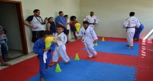 Parceria incentiva crianças na prática do judô em Ribeirão Preto
