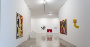 Exposição em Ribeirão Preto traz panorama da arte contemporânea da década de 1980