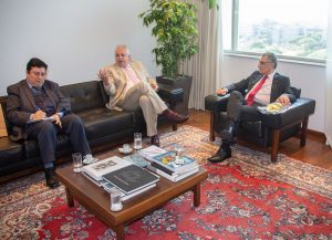 Cônsul-geral do México em São Paulo visita a Reitoria