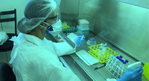 Laboratórios da USP reforçam diagnóstico de covid-19 no interior paulista