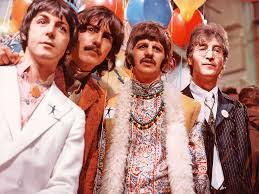 A busca dos Beatles e dos Rolling Stones por músicas mais adultas impactaram o mundo do rock