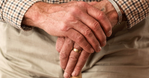 Nova terapia melhora qualidade de vida de pacientes com Parkinson
