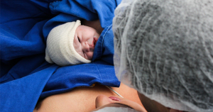 HC cria protocolos médicos para cuidados com recém-nascidos de mães com covid-19
