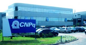 Mudanças no CNPq e Capes preocupam pós-graduação da USP