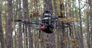 Drone que voa sozinho em florestas pode ser aliado contra desmatamento