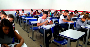 Especialistas discutem o cenário da educação básica no Brasil