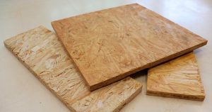Cientistas transformam rejeitos de madeira em material de construção e decoração
