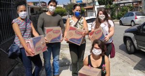 Estudantes da USP atuam nas periferias e buscam doações para combate à fome