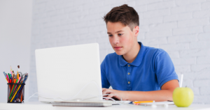 USP oferece curso gratuito de computação para motivar futuros talentos