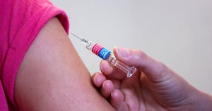 Cientistas buscam voluntários para testes com vacina contra o HIV
