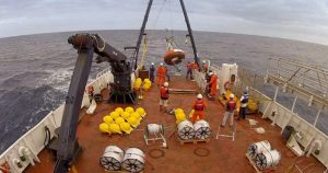 Da região costeira até a Antártida: conheça as pesquisas da USP sobre os oceanos