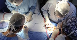 Hospital da USP realiza força-tarefa para cirurgias em pacientes com fissura labiopalatina