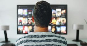 Smart TVs requerem atualizações e acessórios extras para não se tornarem ultrapassadas