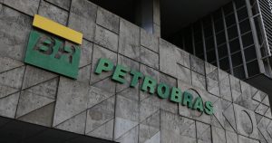 Conflito de interesses marca papel do governo federal como acionista majoritário da Petrobras
