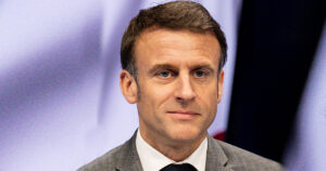 Emmanuel Macron é o primeiro presidente francês a ser reeleito em 20 anos