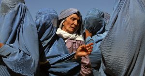 Luta das mulheres afegãs por direitos se intensificou com a volta do Talibã ao poder