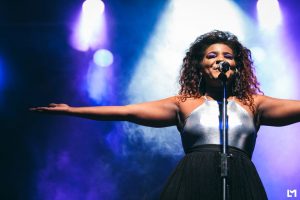 “Express Cultura” desta quarta-feira (24/8) entrevista a cantora Fernanda Marx