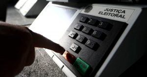 Professores da USP rebatem informações falsas a respeito das urnas eletrônicas