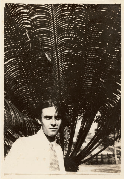 O pintor Cícero Dias no engenho da família, em Pernambuco (1929), fotografia de Mário de Andrade - Foto: Reprodução/IEB