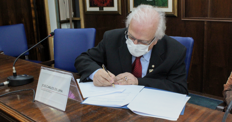 O presidente do Instituto Jundiaiense Luiz Braille, José Carlos de Lima - Foto: Beatriz Alves/Assessoria de Imprensa FFLCH