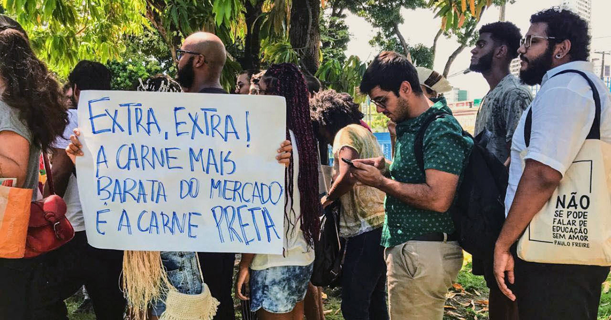 Protesto organizado pelo MNE de Pernambuco em repúdio à morte de um garoto por seguranças do mercado Extra em 2019 - Foto: Raynara Marques/Mídia Ninja
