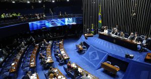 Escolha do novo presidente da Câmara não garante harmonia entre Executivo e Legislativo