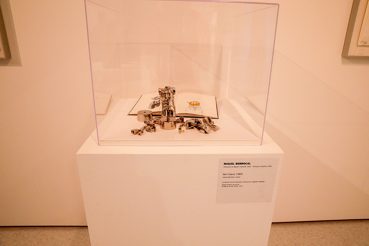 Escultura "Mini David", de Miguel Berrocal, exposta na Bienal de 1973 - Foto: Marcos Santos/USP Imagens