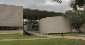 Da “loucura mansa” à “biblioteca viva”: dez anos da Brasiliana da USP
