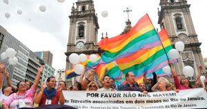 Para além do orgulho, Dia Internacional de Combate à LGBTQIAPN+fobia é também um dia político