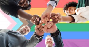 Profissionais LGBTQIA+ encontram maior resistência para alcançar cargos de liderança