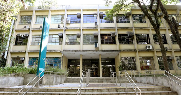 Fachada do Instituto de Biociências no campus da USP em São Paulo