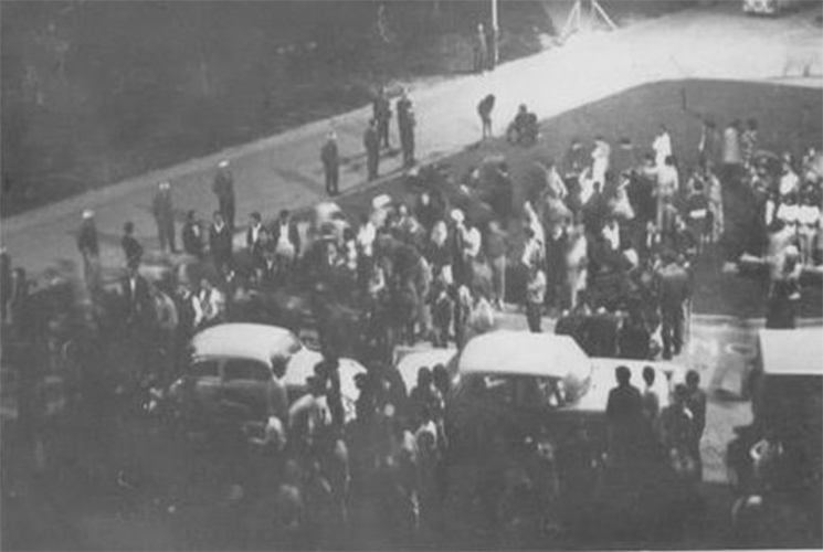 Uma das invasões policiais sofridas pelo CRUSP na década e 1960 - Foto: coleção de Paulo Negrão