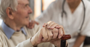 Curso auxilia na identificação de sinais de fragilidade e depressão em idosos
