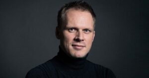 Tobias Volkmann assume regência titular e direção artística da Orquestra da USP