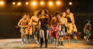 Segundo espetáculo da ColetivA Ocupação traz dança, teatro e rebelião ao palco do Teatro da USP