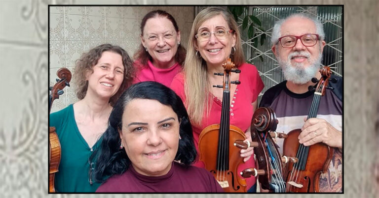 Pessoas segurando instrumentos de cordas