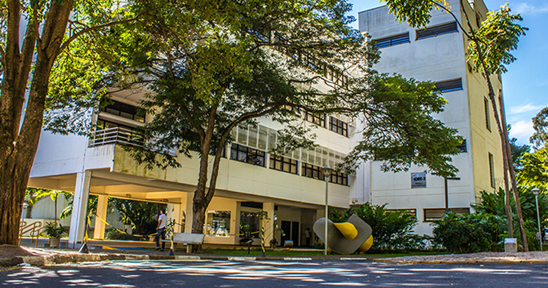 Fachada do prédio do ICMC na USP em São Carlos