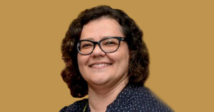 Concursos para ingresso docente nas universidades públicas e as grandes redes de colaboração