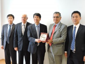 Dirigentes da USP recebem reitor de universidade chinesa