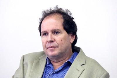 Norberto Peporine Lopes, professor da Faculdade de Ciências Farmacêuticas de Ribeirão Preto - Foto: Assessoria de Comunicação