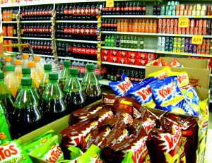 Aumenta o consumo de alimentos industrializados por brasileiros