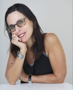 Lilia Schwarcz é uma das organizadoras da nova edição crítica de Raízes do Brasil (Renato Parada/Divulgação)