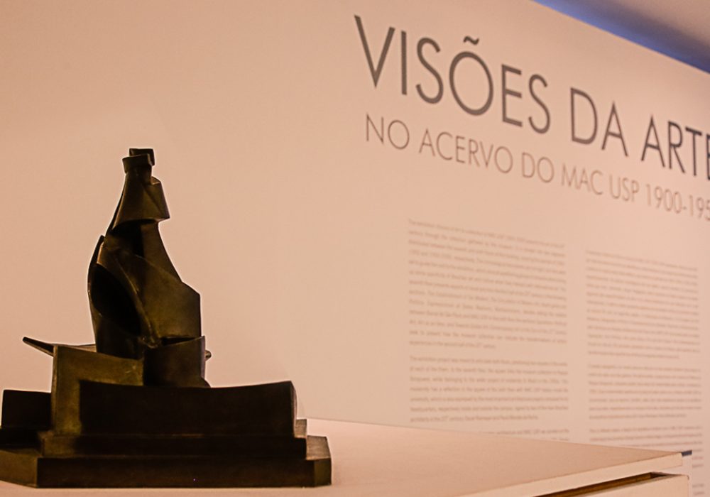 Desenvolvimento de uma garrafa no espaço (1912), escultura de Umberto Boccioni que integra a exposição Visões da Arte no Acervo do MAC USP 1900-2000 - Foto: Cecília Bastos / USP Imagens