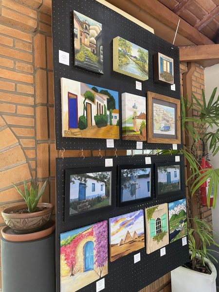 Algumas das obras presentes na exposição Construções - Foto: Giane Quintela/Centro Cultural do campus da USP de Bauru