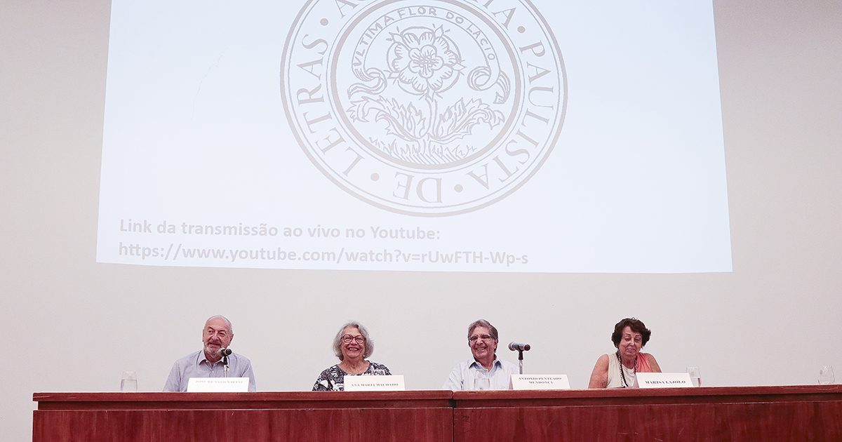Encontro na Academia Paulista de Letras reuniu escritores, editores e outros profissionais ligados ao livro - Foto: Marcos Santos